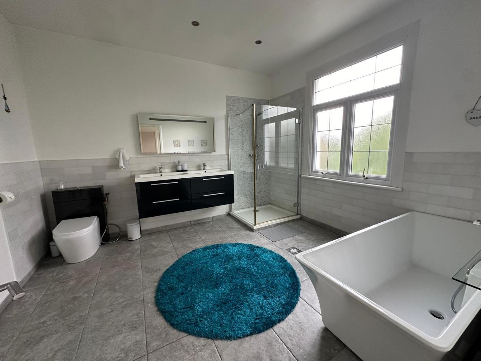 Luxurious Living 4 Bedroom Home Londres Exterior foto
