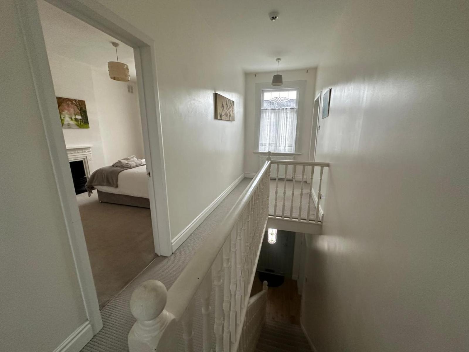 Luxurious Living 4 Bedroom Home Londres Exterior foto